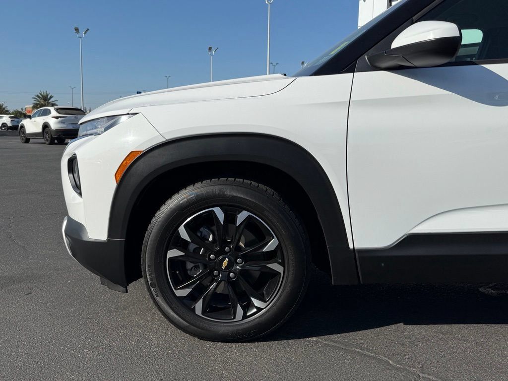 Used 2021 Chevrolet TrailBlazer LT w/ Convenience Package FWD image 6