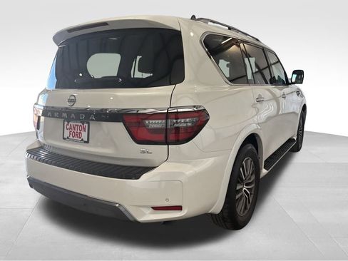 Used 2023 Nissan Armada SL w/ Captain's Chairs Package image 5