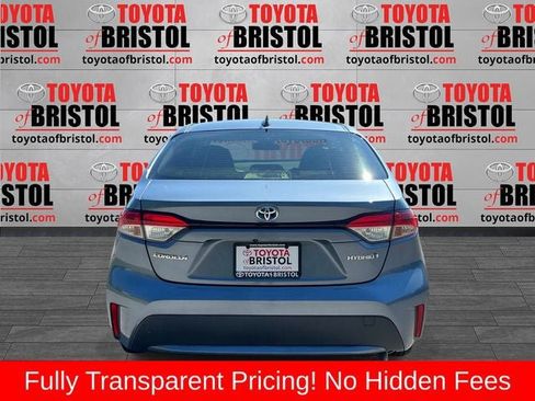 Used 2020 Toyota Corolla LE FWD image 4