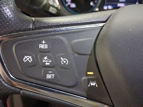 Used 2021 Chevrolet Equinox LT FWD image 33