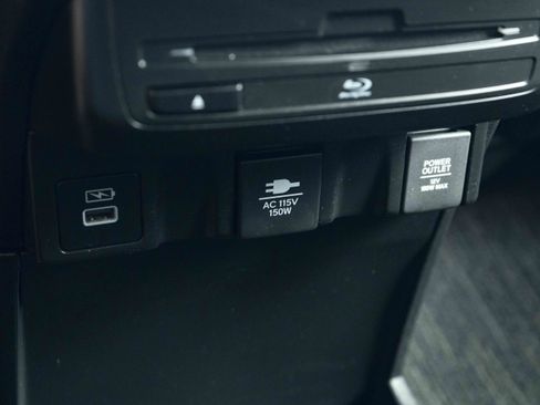Used 2023 Honda Odyssey Touring image 31