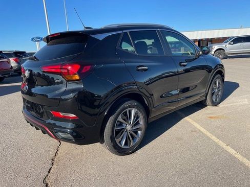 Used 2022 Buick Encore GX Select w/ Sport Touring Package image 4