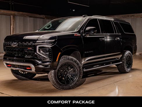 Used 2025 Chevrolet Suburban Z71 w/ Comfort Package image 5