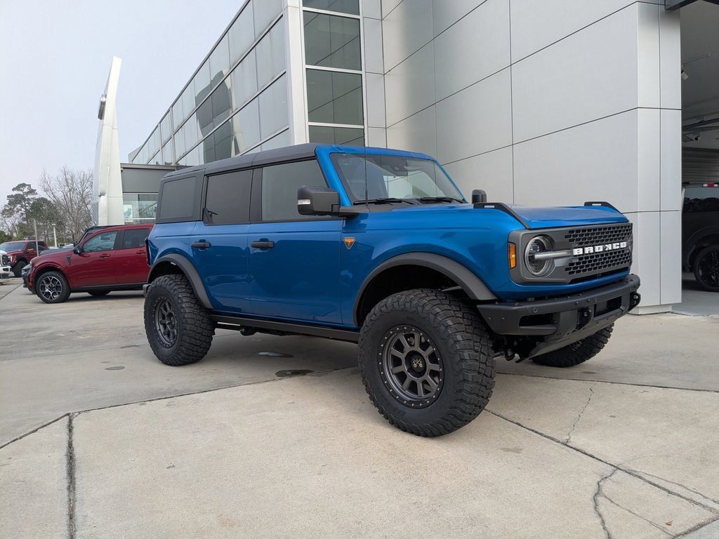 New 2025 Ford Bronco Badlands AWD/4WD image 2