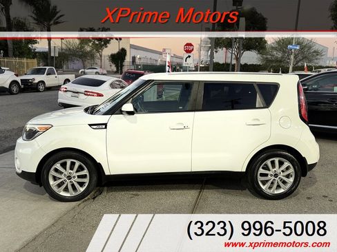 Used 2017 Kia Soul + w/ Audio Package image 4