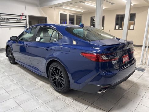 New 2026 Toyota Camry SE image 2