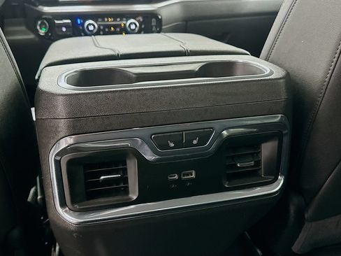 Used 2025 GMC Sierra 1500 SLT AWD/4WD image 26
