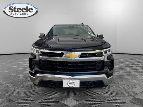 Used 2023 Chevrolet Silverado 1500 LT AWD/4WD image 8