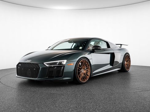Used 2018 Audi R8 V10 plus AWD/4WD image 1