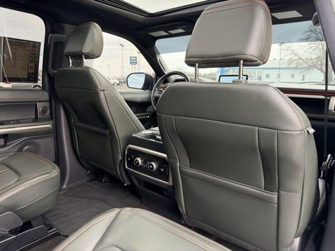 Used 2022 Ford Expedition Timberline image 12