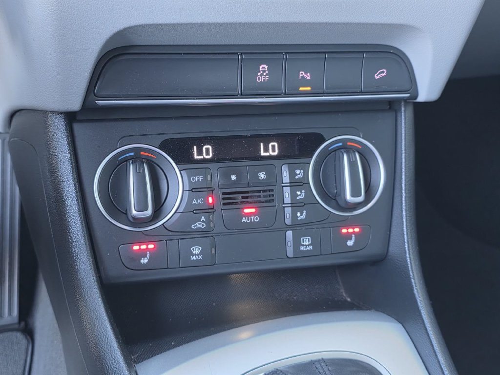 Used 2018 Audi Q3 2.0T Premium FWD image 15