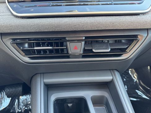 New 2026 Volkswagen Tiguan S FWD image 25