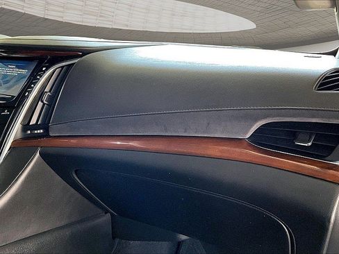 Used 2016 Cadillac Escalade Premium RWD image 13