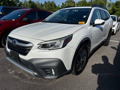 Used 2020 Subaru Outback Limited AWD/4WD image 2