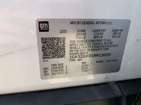 Used 2024 GMC Yukon XL SLT w/ SLT Luxury Package AWD/4WD image 36