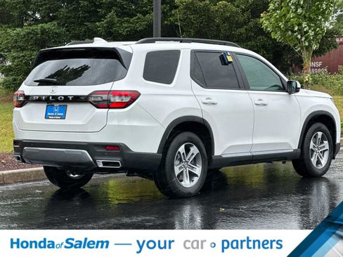 New 2026 Honda Pilot EX-L image 2