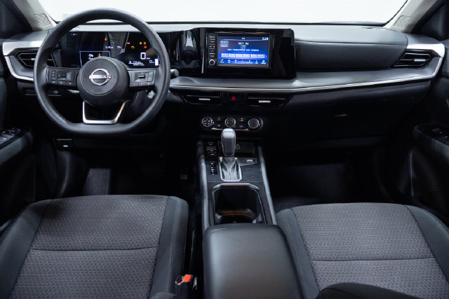 Used 2025 Nissan Kicks S FWD image 20