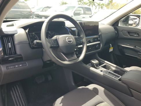 New 2026 Nissan Pathfinder SV image 8