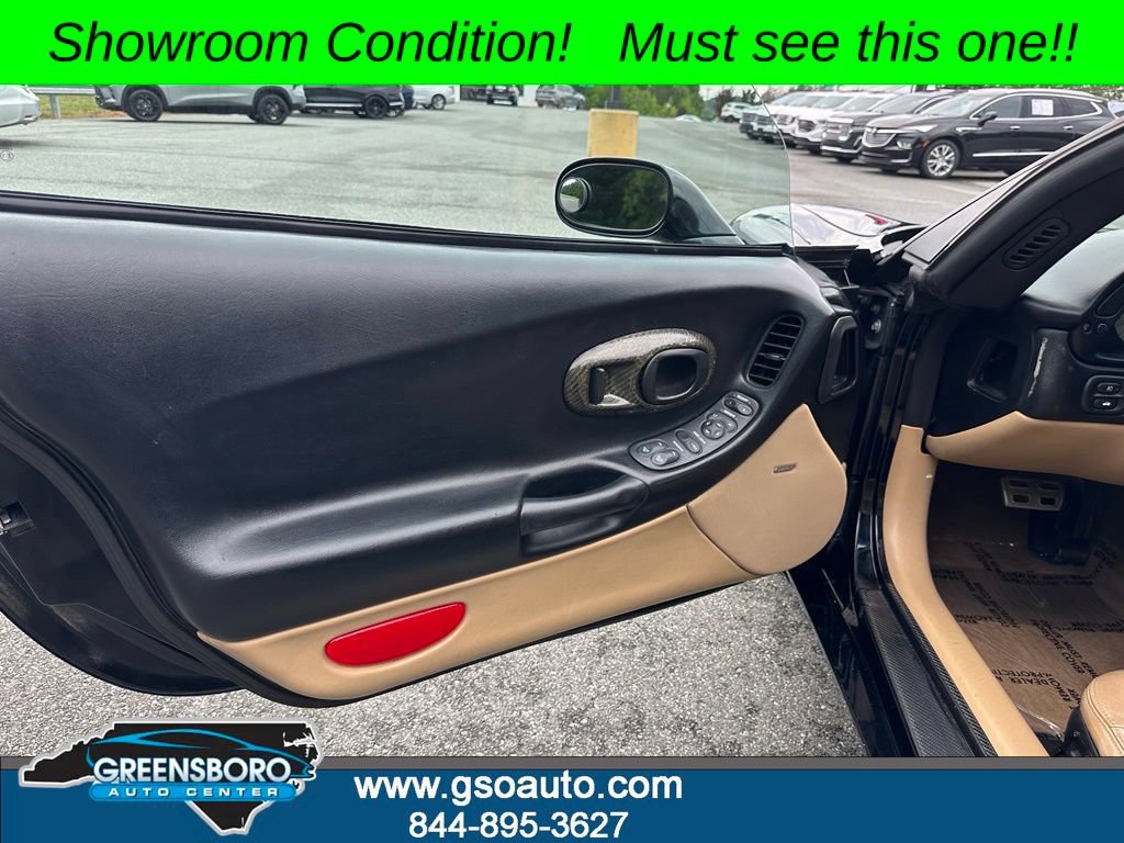 Used 2001 Chevrolet Corvette Convertible w/ Preferred Equipment Group1 RWD image 13