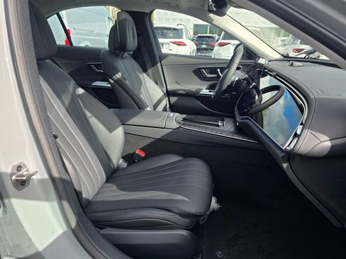 New 2026 Mercedes-Benz E 350 4MATIC Sedan image 27