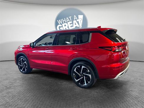 Used 2024 Mitsubishi Outlander SEL image 6