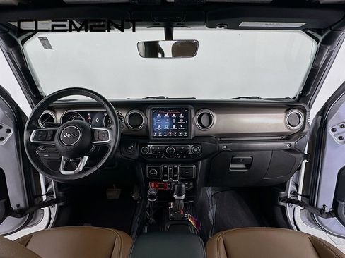 Used 2020 Jeep Gladiator Rubicon w/ Uconnect 4C Nav & Sound Group image 12