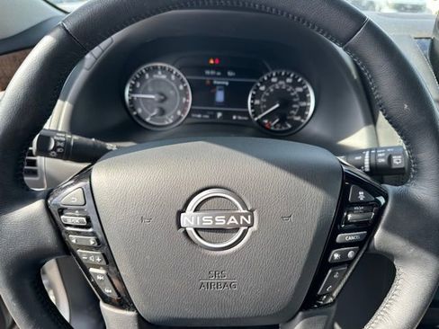 Used 2024 Nissan Armada SL AWD/4WD image 31