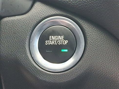 Used 2022 Chevrolet Equinox LT image 22