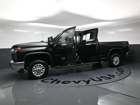 Used 2021 Chevrolet Silverado 2500 LT w/ Convenience Package AWD/4WD image 21