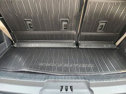 Used 2023 Ford Expedition Limited image 34