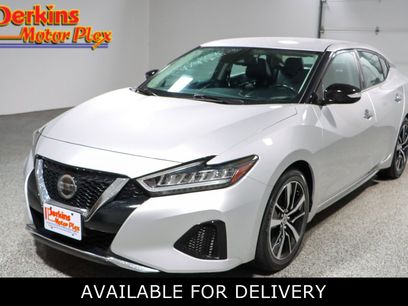 Used 2022 Nissan Maxima SV w/ Floor Mat Group
