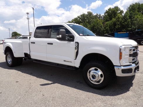 Used 2025 Ford F350 XLT AWD/4WD image 10