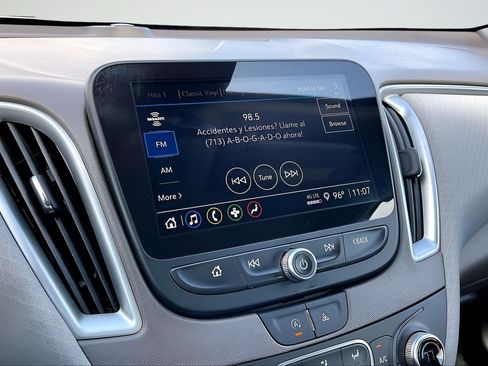 Used 2024 Chevrolet Malibu LT FWD image 24