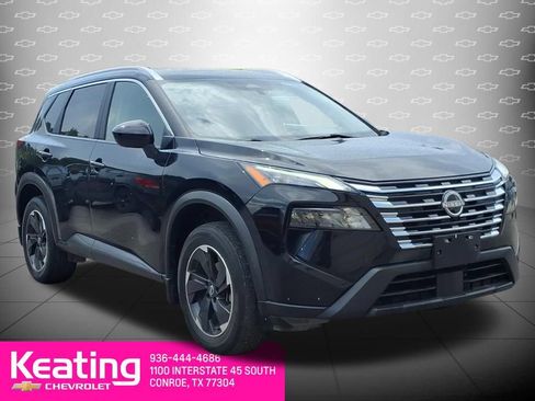 Used 2024 Nissan Rogue SV w/ SV Premium Package FWD image 3
