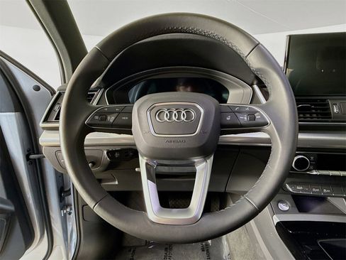 Certified 2025 Audi Q5 2.0T Premium image 11