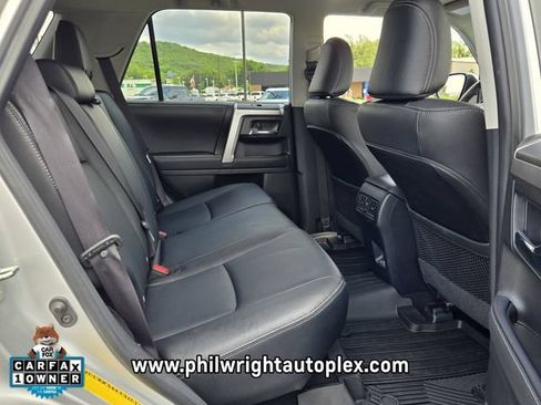 Used 2024 Toyota 4Runner TRD Sport AWD/4WD image 19