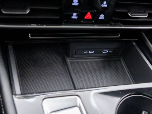 Used 2024 Volkswagen Atlas SEL Premium R-Line AWD/4WD image 25