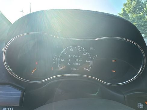 Used 2019 Jeep Grand Cherokee Altitude AWD/4WD image 17