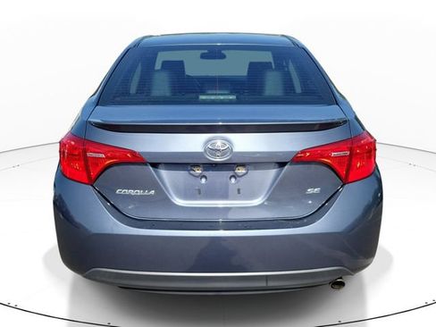 Used 2018 Toyota Corolla SE FWD image 6