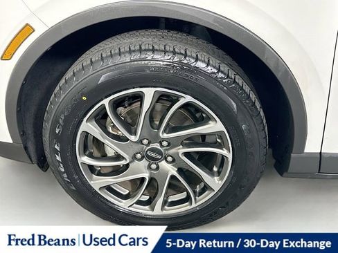 Certified 2022 Lincoln Corsair AWD w/ Equipment Group 101A image 33