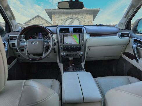 Used 2015 Lexus GX 460 image 15