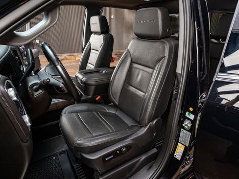 Used 2021 GMC Sierra 2500 Denali w/ Denali Black Diamond Edition image 28