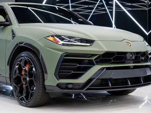 Used 2019 Lamborghini Urus AWD/4WD image 7