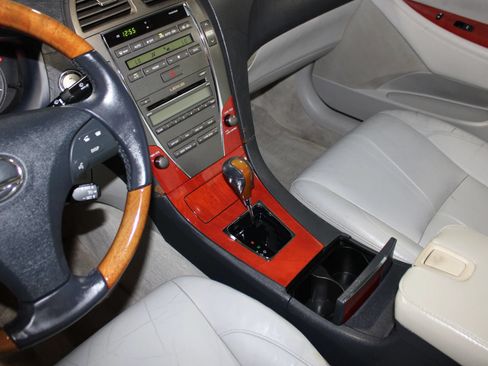 Used 2007 Lexus ES 350 FWD image 15