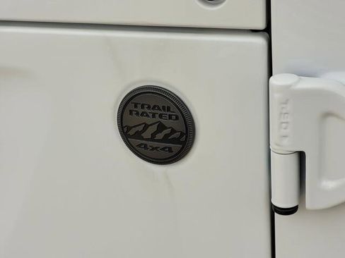 Used 2023 Jeep Wrangler Sport S image 10