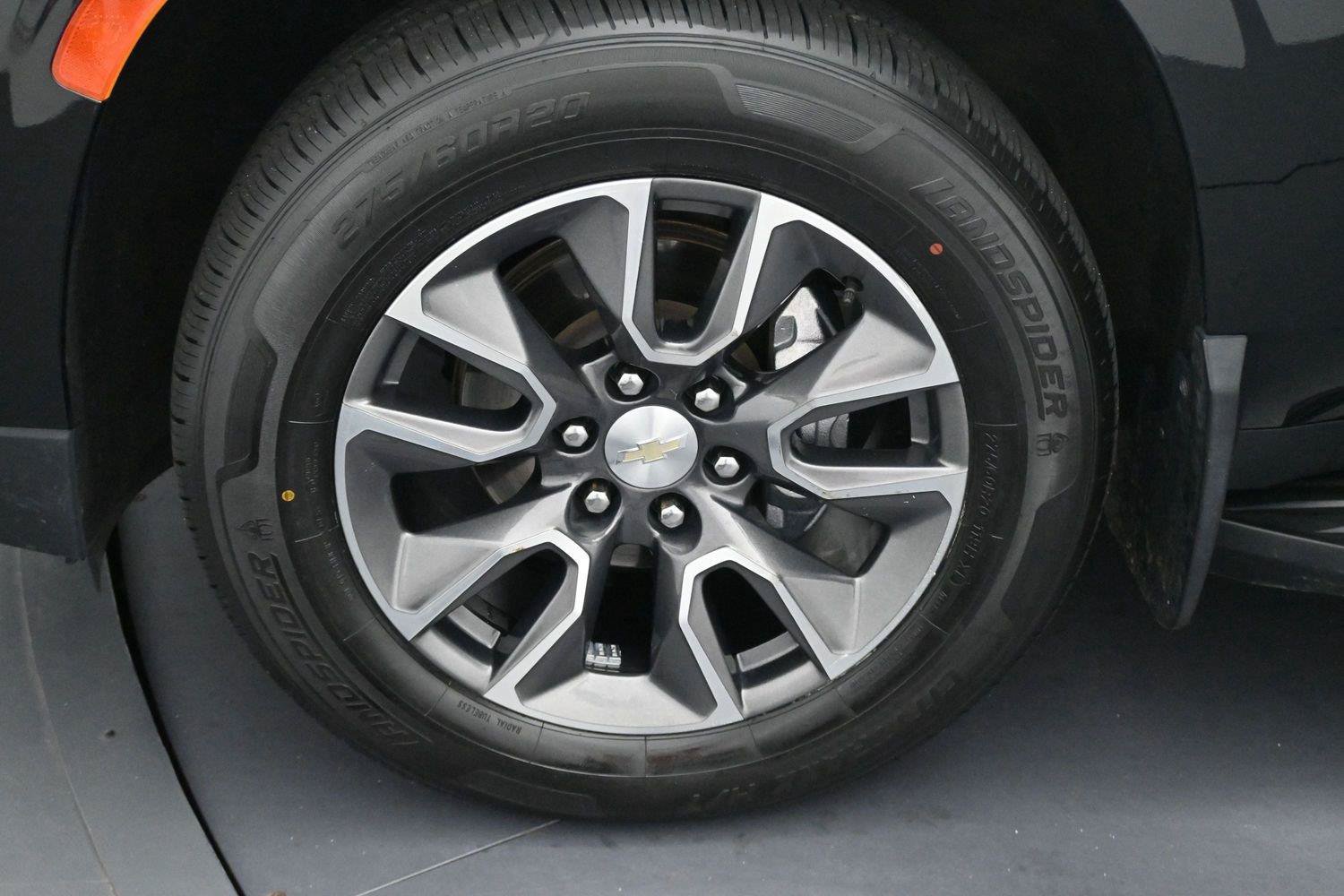 Used 2023 Chevrolet Suburban LS AWD/4WD image 40