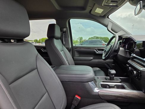 Used 2023 Chevrolet Silverado 1500 LTZ AWD/4WD image 16