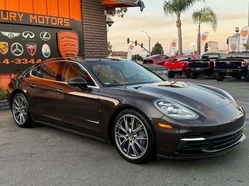 Used 2018 Porsche Panamera 4S image 20