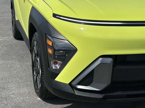 Used 2025 Hyundai Kona SEL image 12