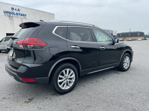 Used 2018 Nissan Rogue SV w/ Sun & Sound Touring Package AWD/4WD image 6